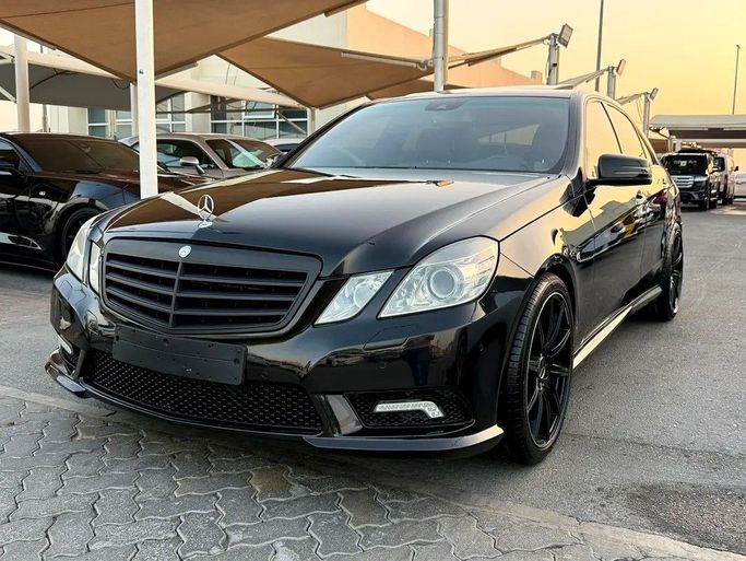 Подержанный Mercedes-Benz E-Class 550 IV (W212, S212, C207), 4.7 л, 2010 в Дубае от Al Qemah Used Cars Черный цвет. Японская | AUTO.AE