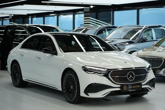 Новый Mercedes-Benz E-Class 300 VI (W214, S214), 2.0 л, 2026 в Дубае от MW Motors  Белый цвет. GCC | AUTO.AE