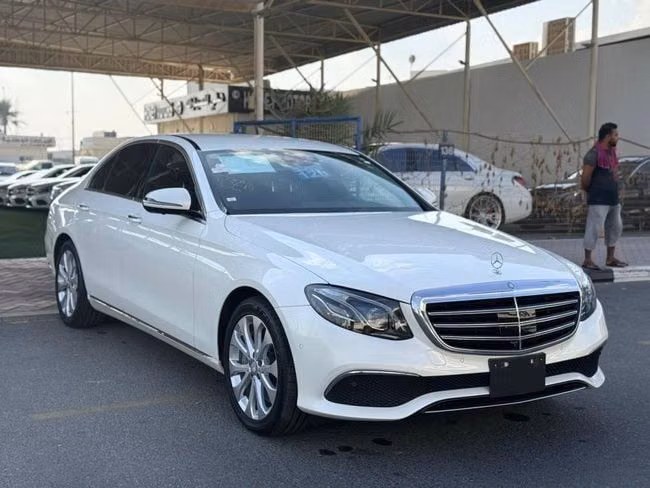 Подержанный Mercedes-Benz E-Class 400 V (W213, S213, C238), 3.0 л, 2017 в Дубае от HONEY Motors FZCO Белый цвет. Японская | AUTO.AE | Объявление #233307