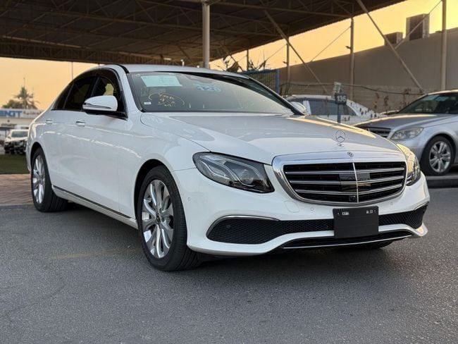Подержанный Mercedes-Benz E-Class 400 V (W213, S213, C238), 3.0 л, 2017 в Дубае от HONEY Motors FZCO Белый цвет. Японская | AUTO.AE