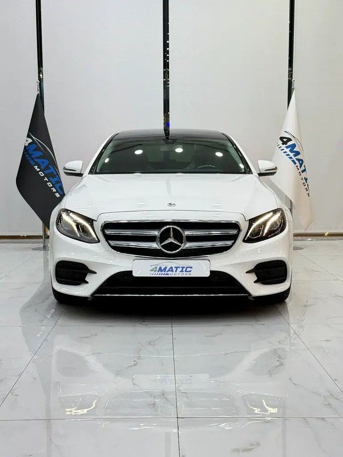 Подержанный Mercedes-Benz E-Class 200 V (W213, S213, C238), 2.0 л, 2020 в Дубае от 4 Matic Motors Белый цвет. GCC | AUTO.AE