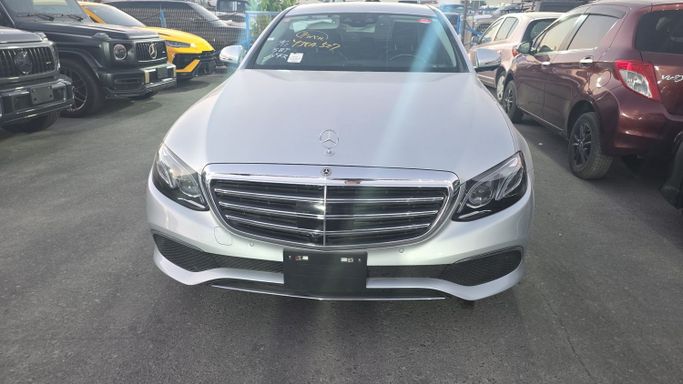 مستعملة Mercedes-Benz E-Class 400 V (W213، S213، C238), 3.0 l, 2017 في في دبي من WADHWANI CARS DUBAI، اللون فضي. المواصفات اليابانية | AUTO.AE | إعلان #257312
