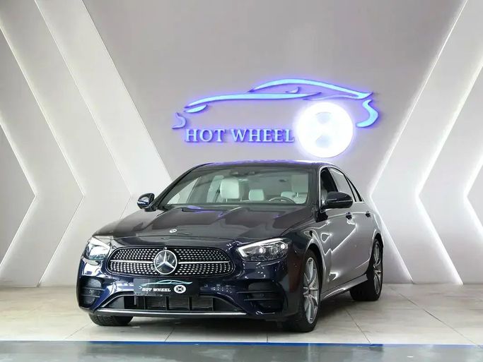 مستعملة Mercedes-Benz E-Class 300 V (W213, S213, S213, C238) فيس ليفت, 2.0 l, 2023 في في دبي من Hot Wheel Used Motors، اللون أزرق داكن. مواصفات الخليج | AUTO.AE | إعلان #258926