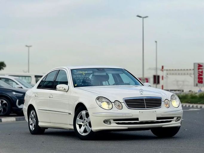 مستعملة Mercedes-Benz E-Class 320 ثالثاً (W211، S211), 3.2 l, 2003 في في دبي من Mirza Automobile FZE، اللون أبيض. المواصفات اليابانية | AUTO.AE | إعلان #260686