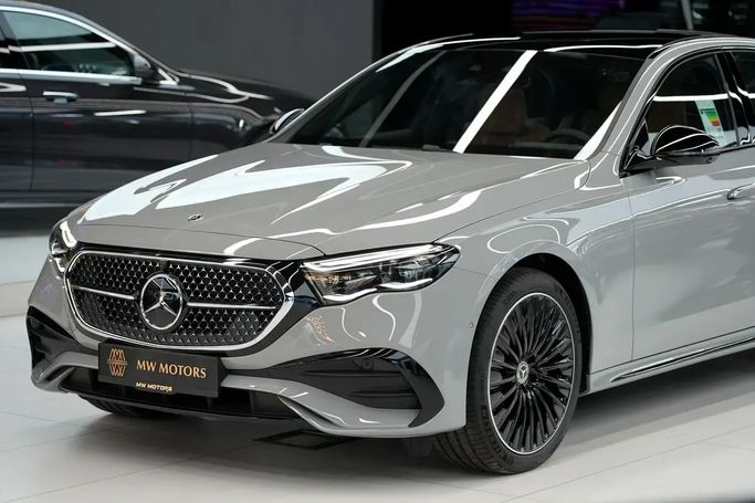 جديدة Mercedes-Benz E-Class 300 السادس (W214، S214), 2.0 l, 2026 في في دبي من MW Motors ، اللون رمادي. مواصفات الخليج | AUTO.AE | إعلان #264761