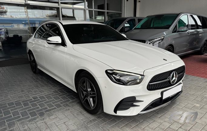Подержанный Mercedes-Benz E-Class 300 V (W213, S213, C238) Рестайлинг, 2.0 л, 2022 в Дубае от Fakhoury Белый цвет. Европейская | AUTO.AE | Объявление #272030