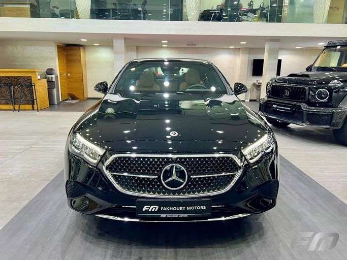 جديدة Mercedes-Benz E-Class 200 السادس (W214، S214), 2.0 l, 2026 في في الإمارات, دبي من Fakhoury، اللون أسود. المواصفات الكورية | AUTO.AE | إعلان #275884