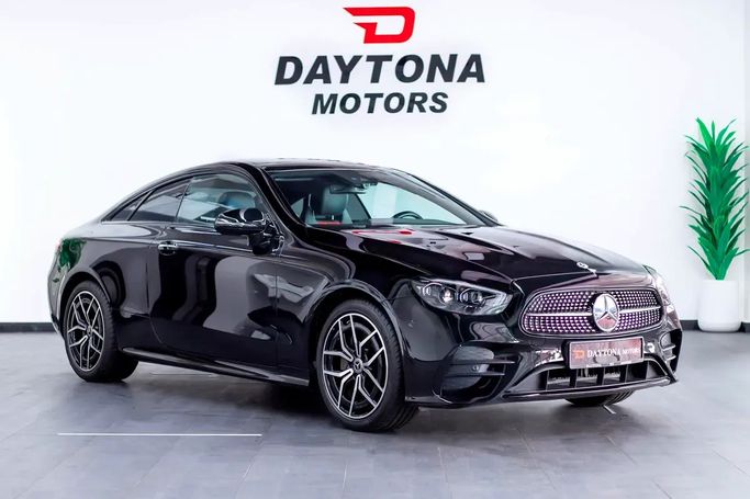 مستعملة ⁦Mercedes-Benz E-Class 200 V (W213, S213, S213, C238) فيس ليفت، 2.0 l، 2023⁩ في في الإمارات, دبي من DAYTONA MOTORS، اللون أسود. المواصفات الأوروبية | AUTO.AE | إعلان #284554