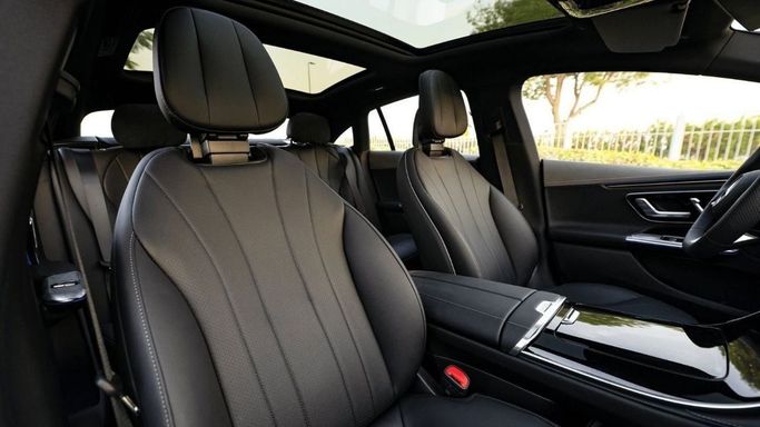 Новый Mercedes-Benz EQE 350+, 2022 в Дубае от Altass Motors Серый цвет. Other | AUTO.AE