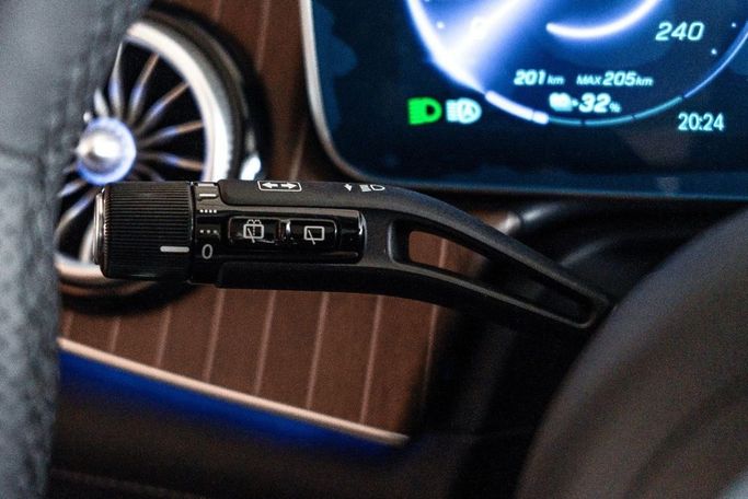 Новый Mercedes-Benz EQE 500, 2022 в Дубае от Altass Motors Черный цвет. Other | AUTO.AE