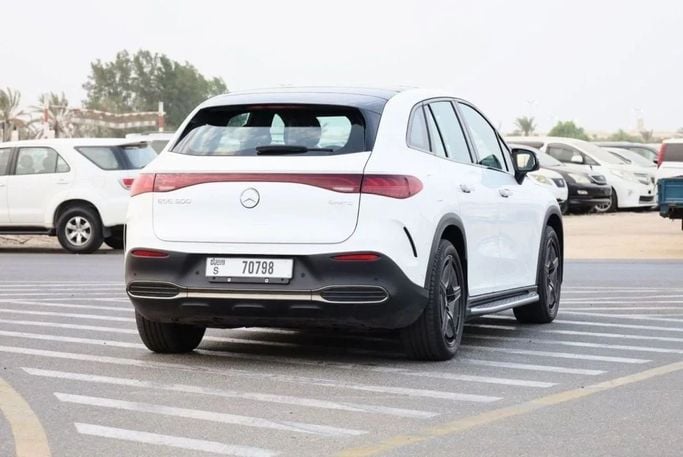 Подержанный Mercedes-Benz EQE 500, 2022 в Дубае от Top Euro Cars Белый цвет.  | AUTO.AE