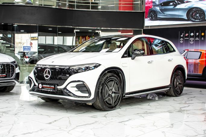 Used Mercedes-Benz EQS SUV 450, 2023 in Dubai by Kamdhenu Cars, White color.  | AUTO.AE | Listing #264185