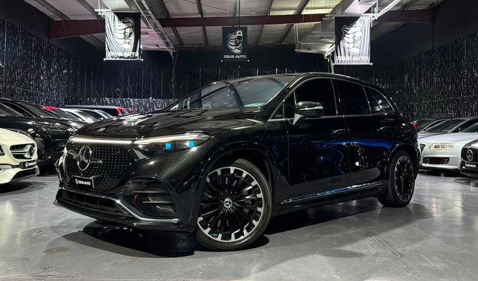 مستعملة Mercedes-Benz EQS SUV 580, 2023 في في دبي من Zeus Motors، اللون أسود. المواصفات الكورية | AUTO.AE | إعلان #272607