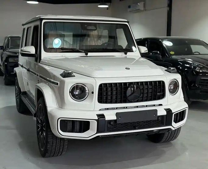 Mercedes-Benz G-Class AMG 63 AMG II (W463), 2025 رجال الأعمال دفع رباعي 5 أبواب للتأجير في في دبي من Speed Urus Rent A Car، اللون أبيض | AUTO.AE | إعلان #1569