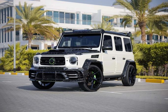 Mercedes-Benz G-Class AMG P820 Mansory II (W463), 2024 رجال الأعمال دفع رباعي 5 أبواب للتأجير في في دبي من LeveL Up Car Rental ، اللون أبيض | AUTO.AE | إعلان #1706