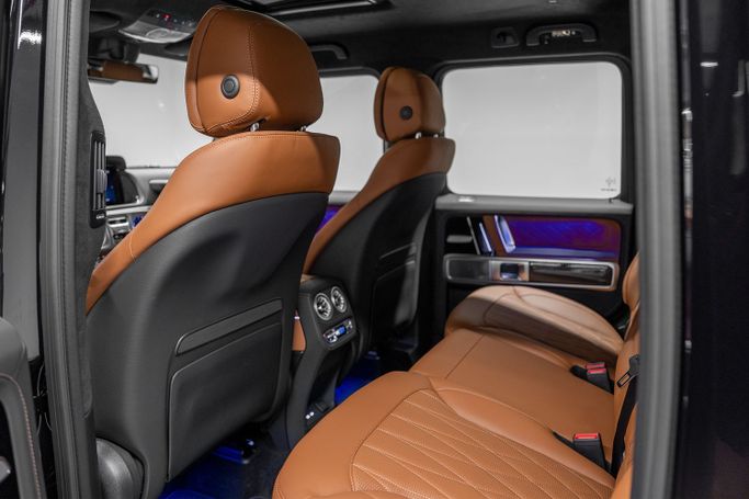 جديدة Mercedes-Benz G-Class AMG 63 AMG عملية شد الوجه II (W465), 4.0 l, 2025 في في دبي من PUPIL OF FATE MOTORS، اللون أسود. مواصفات الخليج | AUTO.AE