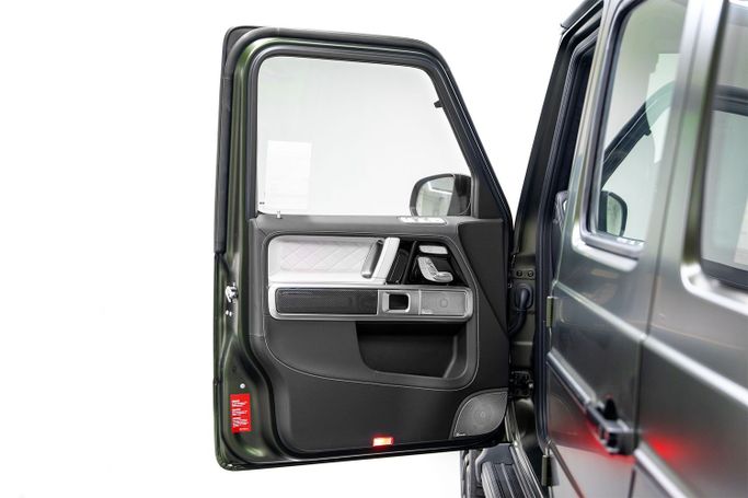 Новый Mercedes-Benz G-Class AMG 63 AMG II (W465) Рестайлинг, 4.0 л, 2025 в Дубае от PUPIL OF FATE MOTORS Зеленый цвет. GCC | AUTO.AE