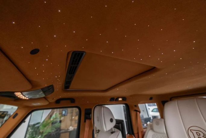 Новый Mercedes-Benz G-Class AMG 63 AMG II (W465) Рестайлинг, 4.0 л, 2024 в Дубае от Laith Alobaidi Motors Белый цвет. Корейская | AUTO.AE