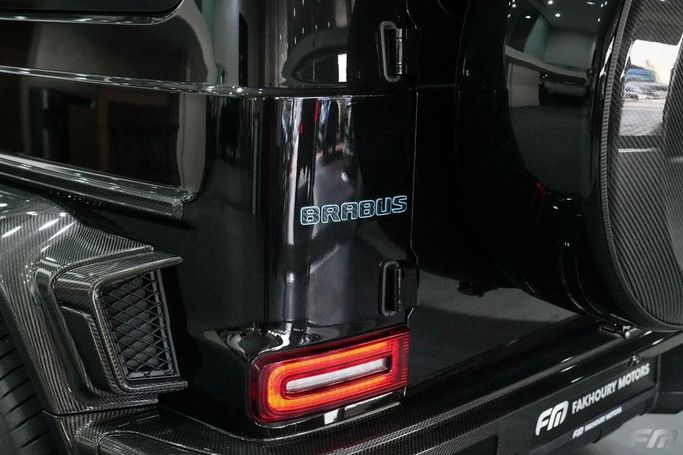 Новый Mercedes-Benz G-Class AMG Brabus 800 II (W465) Рестайлинг, 4.0 л, 2025 в Дубае от Fakhoury Черный цвет. Европейская | AUTO.AE