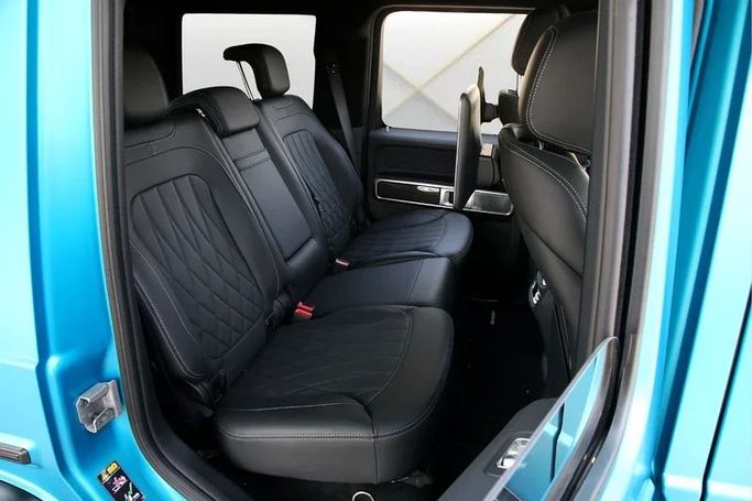 Подержанный Mercedes-Benz G-Class AMG 63 AMG II (W465) Рестайлинг, 4.0 л, 2025 в Дубае от Mohammad Alkarak Motors Голубой цвет. Европейская | AUTO.AE