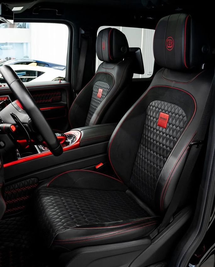 Подержанный Mercedes-Benz G-Class AMG Brabus 900 Rocket Edition II (W463), 4.4 л, 2024 в Дубае от GCC Super Motors Черный цвет. GCC | AUTO.AE