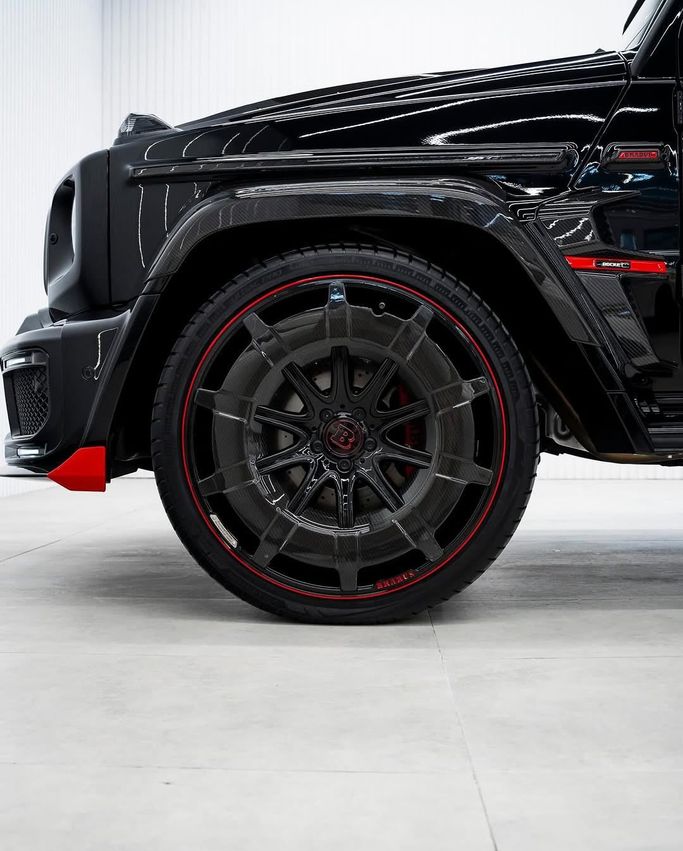 Подержанный Mercedes-Benz G-Class AMG Brabus 900 Rocket Edition II (W463), 4.4 л, 2024 в Дубае от GCC Super Motors Черный цвет. GCC | AUTO.AE