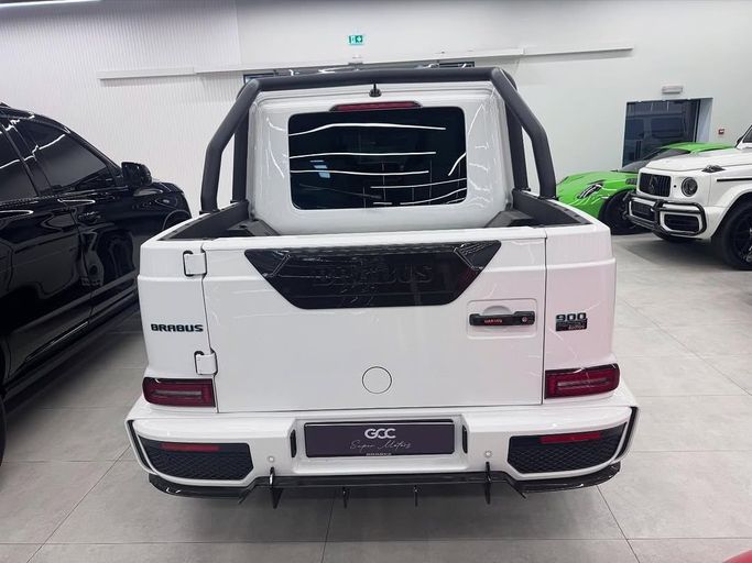 Подержанный Mercedes-Benz G-Class AMG Brabus 900 Rocket Edition II (W463), 4.4 л, 2023 в Дубае от GCC Super Motors Белый цвет. GCC | AUTO.AE