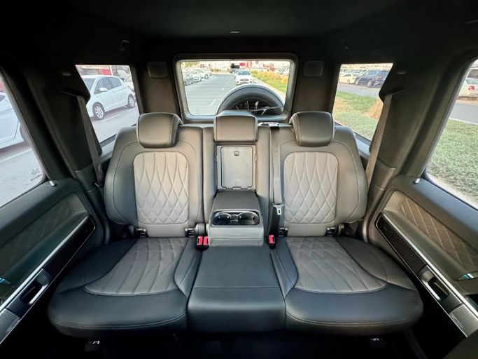 Подержанный Mercedes-Benz G-Class AMG 63 AMG II (W465) Рестайлинг, 4.0 л, 2024 в Дубае от Saeed Auto Черный цвет. Японская | AUTO.AE