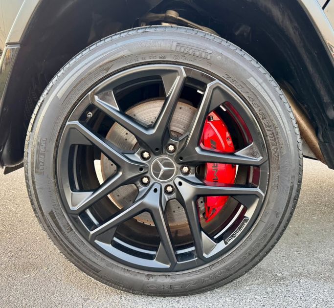 Подержанный Mercedes-Benz G-Class AMG 63 AMG II (W465) Рестайлинг, 4.0 л, 2024 в Дубае от Saeed Auto Черный цвет. Японская | AUTO.AE