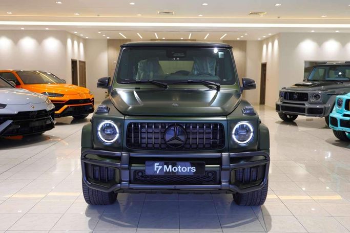 Новый Mercedes-Benz G-Class AMG 63 AMG II (W465) Рестайлинг, 4.0 л, 2025 в Дубае от F7 Motors Зеленый цвет. GCC | AUTO.AE