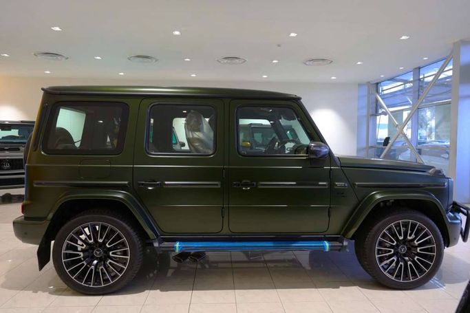 Новый Mercedes-Benz G-Class AMG 63 AMG II (W465) Рестайлинг, 4.0 л, 2025 в Дубае от F7 Motors Зеленый цвет. GCC | AUTO.AE