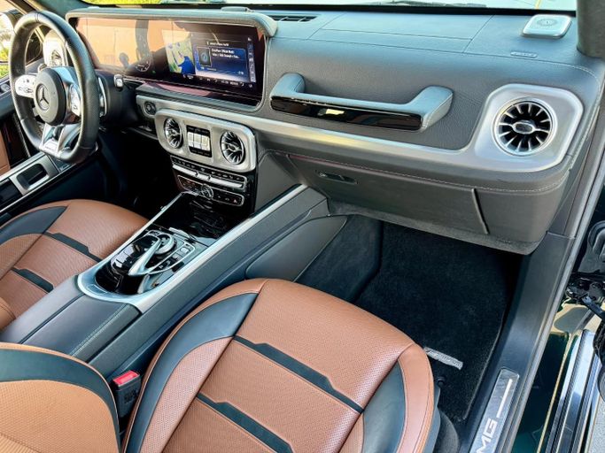 Подержанный Mercedes-Benz G-Class AMG 63 AMG II (W463), 4.0 л, 2019 в Дубае от Saeed Auto Зеленый цвет. Японская | AUTO.AE