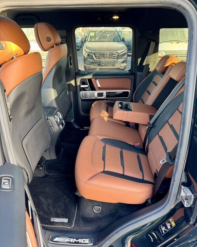 Подержанный Mercedes-Benz G-Class AMG 63 AMG II (W463), 4.0 л, 2019 в Дубае от Saeed Auto Зеленый цвет. Японская | AUTO.AE