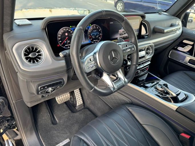 Подержанный Mercedes-Benz G-Class AMG 63 AMG II (W463), 4.0 л, 2023 в Дубае от Saeed Auto Черный цвет. Японская | AUTO.AE