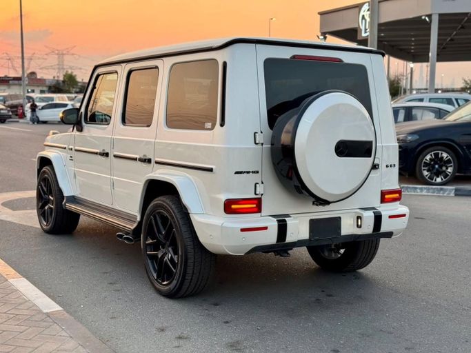 Подержанный Mercedes-Benz G-Class AMG 63 AMG II (W463), 4.0 л, 2021 в Дубае от Saeed Auto Белый цвет. Японская | AUTO.AE