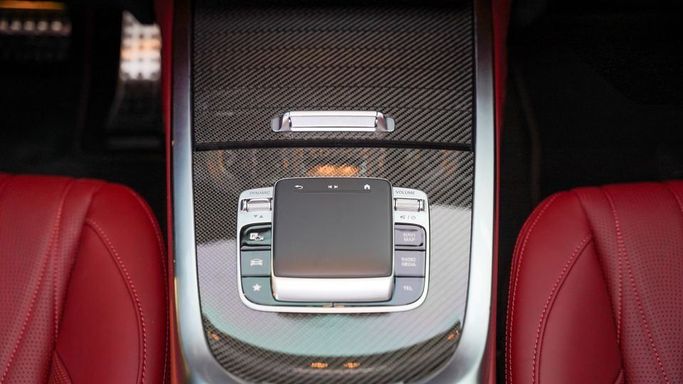 Новый Mercedes-Benz G-Class AMG 63 AMG II (W465) Рестайлинг, 4.0 л, 2025 в Дубае от Najem Motors Черный цвет. GCC | AUTO.AE