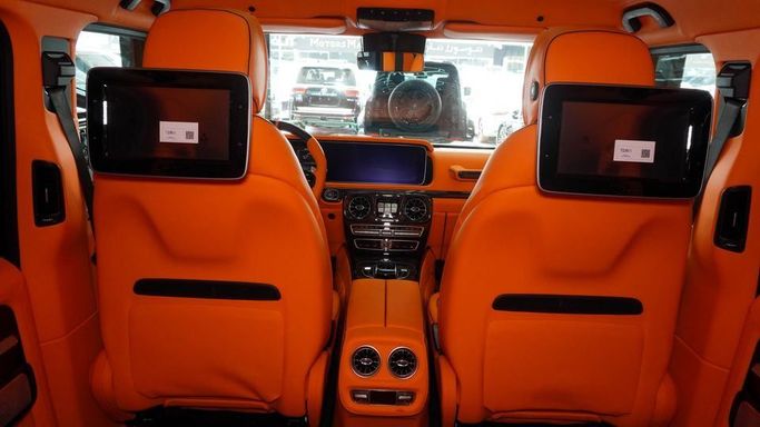 Новый Mercedes-Benz G-Class AMG Brabus 800 II (W463), 4.0 л, 2023 в Дубае от Najem Motors Синий цвет. Европейская | AUTO.AE