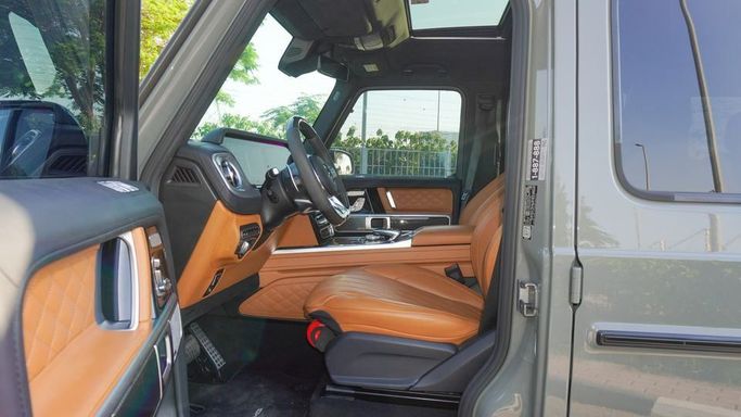 Подержанный Mercedes-Benz G-Class AMG 63 AMG II (W463), 4.0 л, 2021 в Дубае от Najem Motors Серый цвет. GCC | AUTO.AE