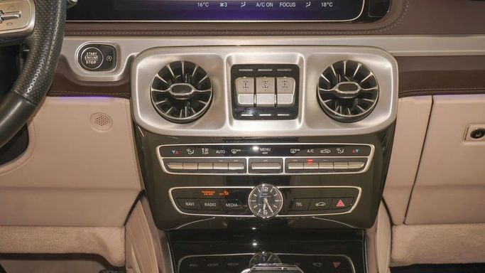 Подержанный Mercedes-Benz G-Class AMG 63 AMG II (W463), 4.0 л, 2019 в Дубае от Ibitisam Motors Белый цвет.  | AUTO.AE