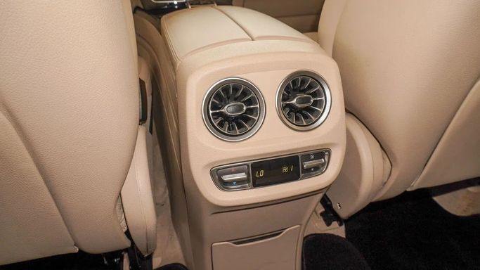 Подержанный Mercedes-Benz G-Class AMG 63 AMG II (W463), 4.0 л, 2019 в Дубае от Ibitisam Motors Белый цвет.  | AUTO.AE