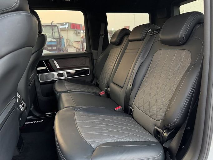 Used Mercedes-Benz G-Class AMG 63 AMG II (W463), 4.0 l, 2022 in Dubai by Lakhani Motors, White color. Japanese Specs | AUTO.AE