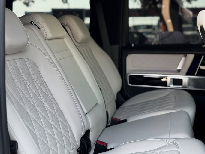 Used Mercedes-Benz G-Class AMG 63 AMG II (W463), 4.0 l, 2022 in Dubai by Lakhani Motors, White color. Japanese Specs | AUTO.AE