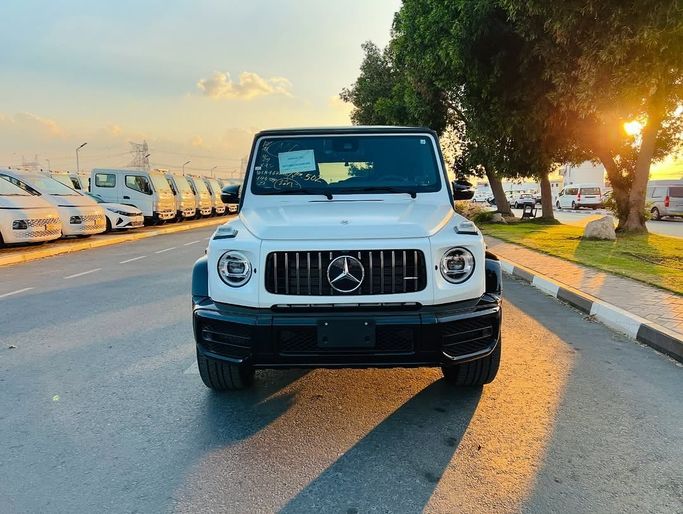 Used Mercedes-Benz G-Class AMG 63 AMG II (W465) Facelift, 4.0 l, 2024 in Dubai by Lakhani Motors, White color. Japanese Specs | AUTO.AE
