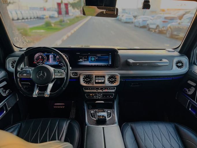 Подержанный Mercedes-Benz G-Class AMG 63 AMG II (W463), 4.0 л, 2019 в Дубае от Lakhani Motors Черный цвет. Японская | AUTO.AE