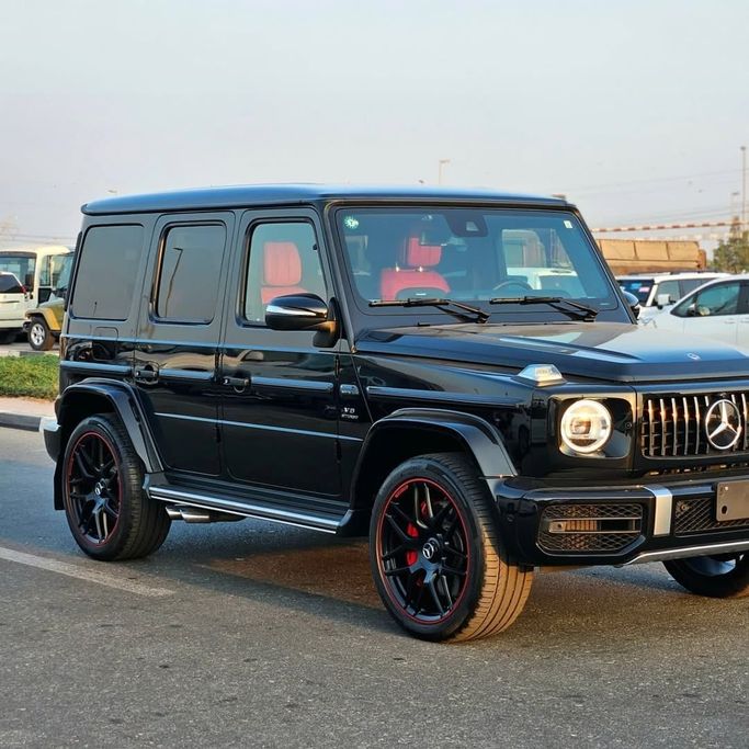 Used Mercedes-Benz G-Class AMG 63 AMG II (W463), 4.0 l, 2021 in Dubai by Lakhani Motors, Black color. Japanese Specs | AUTO.AE