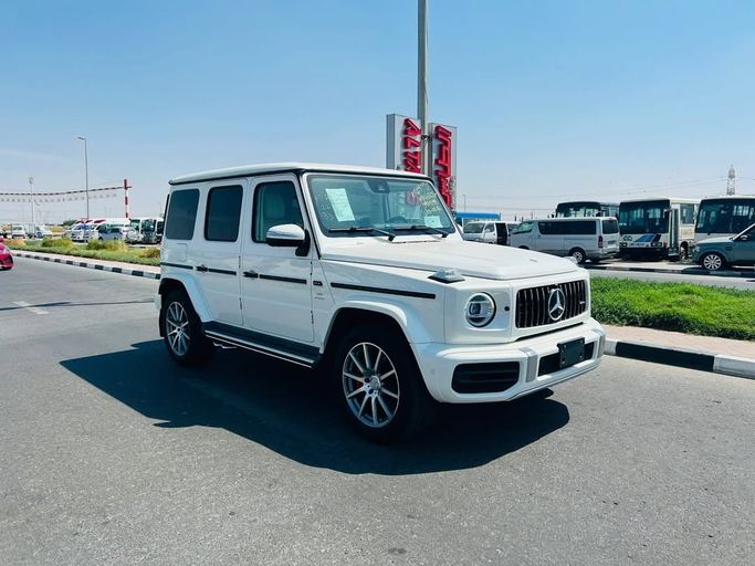 Подержанный Mercedes-Benz G-Class AMG 63 AMG II (W463), 4.0 л, 2021 в Дубае от Lakhani Motors Белый цвет. Японская | AUTO.AE