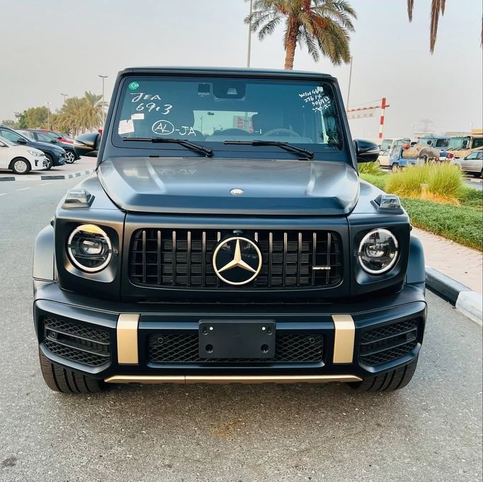 Подержанный Mercedes-Benz G-Class AMG 63 AMG II (W465) Рестайлинг, 4.0 л, 2024 в Дубае от Lakhani Motors Черный цвет. Японская | AUTO.AE
