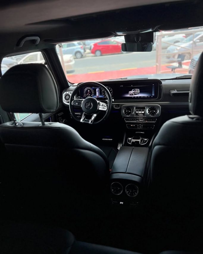 Подержанный Mercedes-Benz G-Class AMG 63 AMG II (W465) Рестайлинг, 4.0 л, 2024 в Дубае от Lakhani Motors Черный цвет. Японская | AUTO.AE