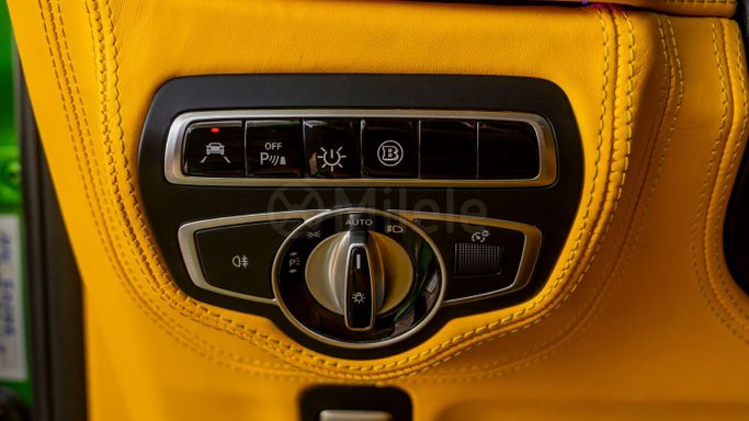 Новый Mercedes-Benz G-Class AMG Brabus 800 II (W463), 4.0 л, 2019 в Дубае от Milele Зеленый цвет. Other | AUTO.AE