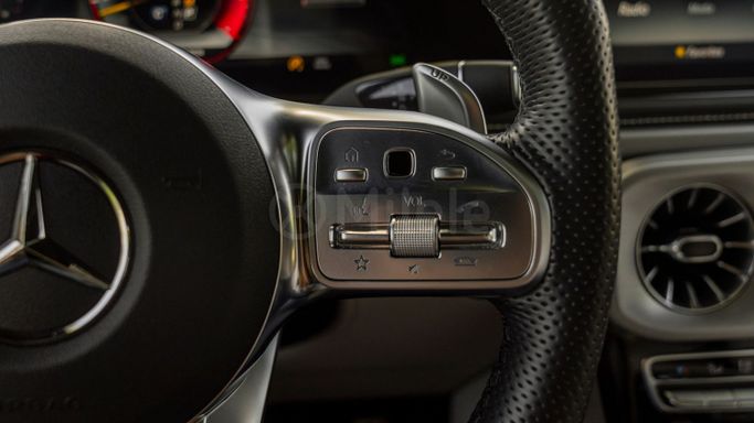 Подержанный Mercedes-Benz G-Class AMG 63 AMG II (W463), 4.0 л, 2022 в Дубае от Milele Белый цвет. Other | AUTO.AE